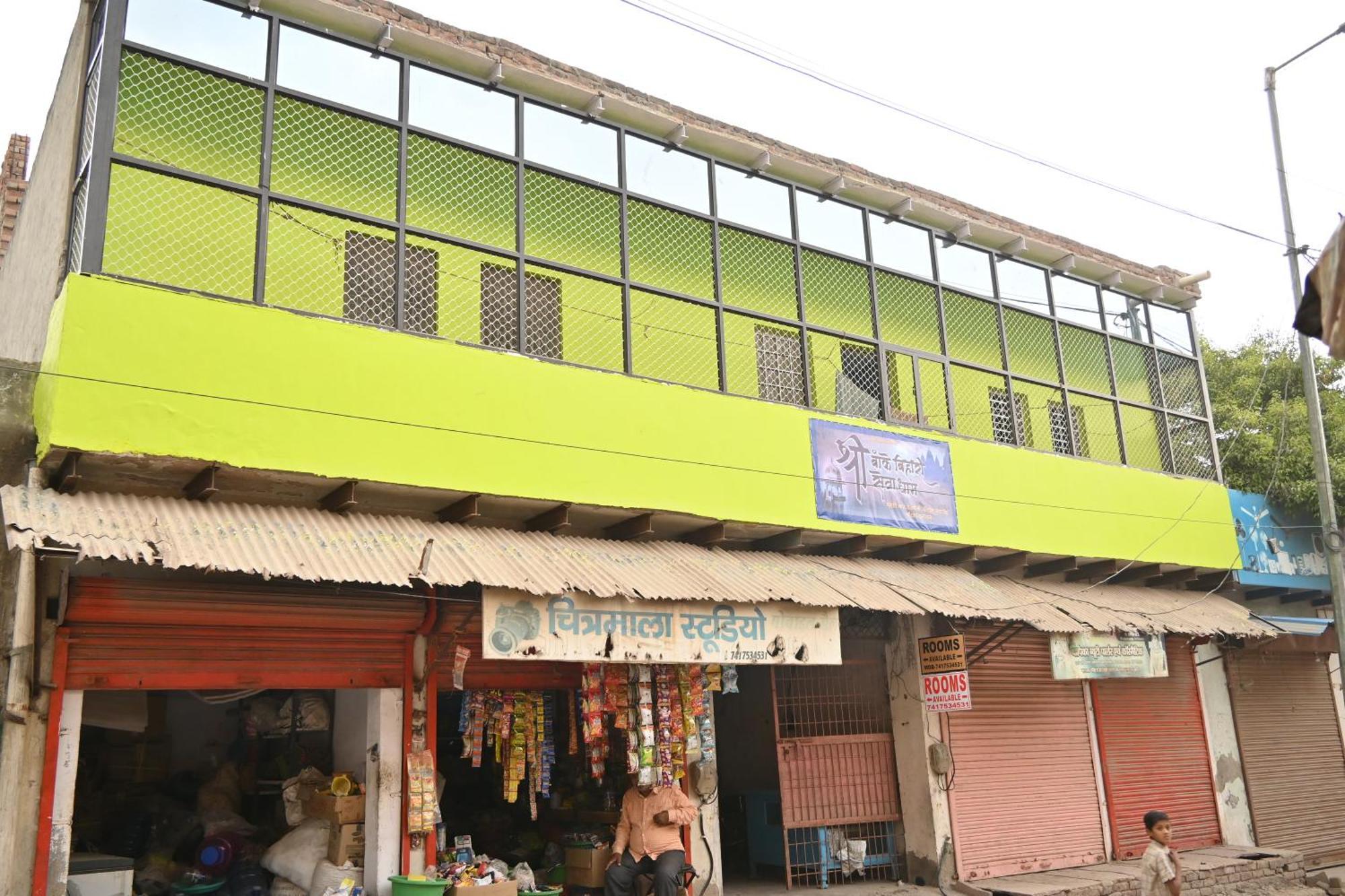 श्री बांके बिहारी सेवा धाम Hotell Vrindāvan Exteriör bild